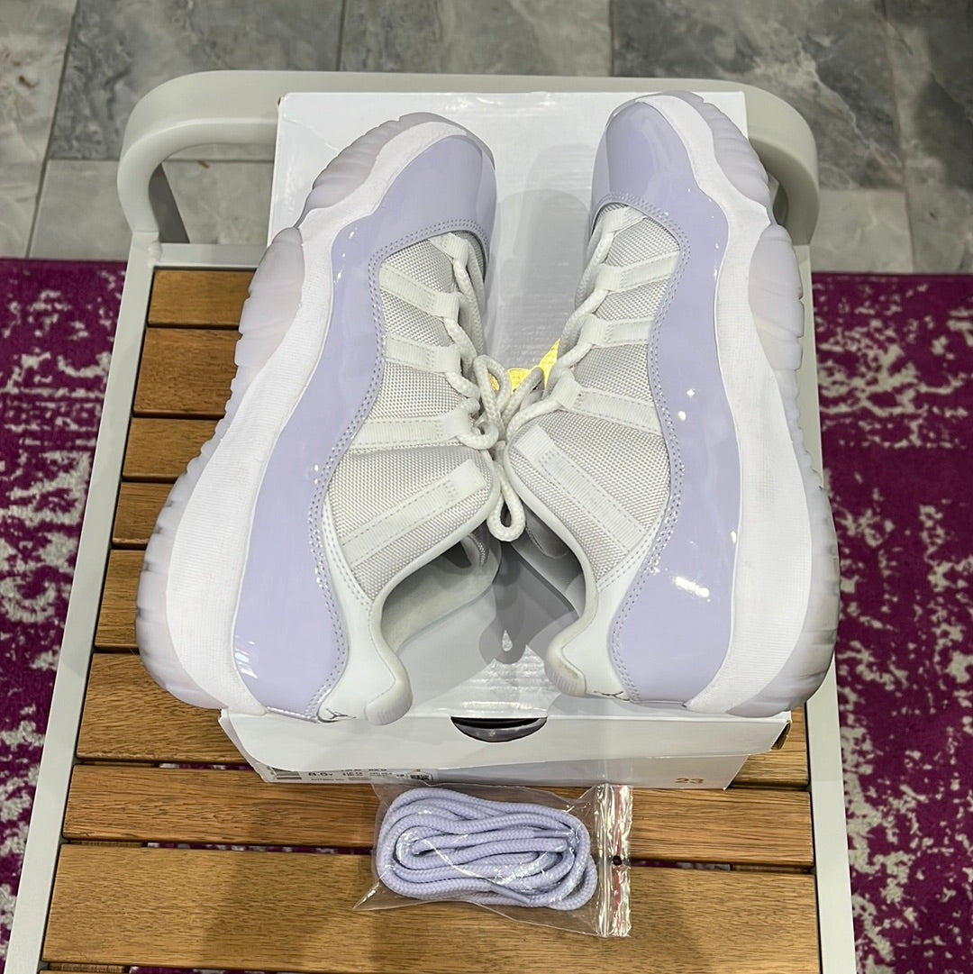 Air Jordan 11 low violet (USED)