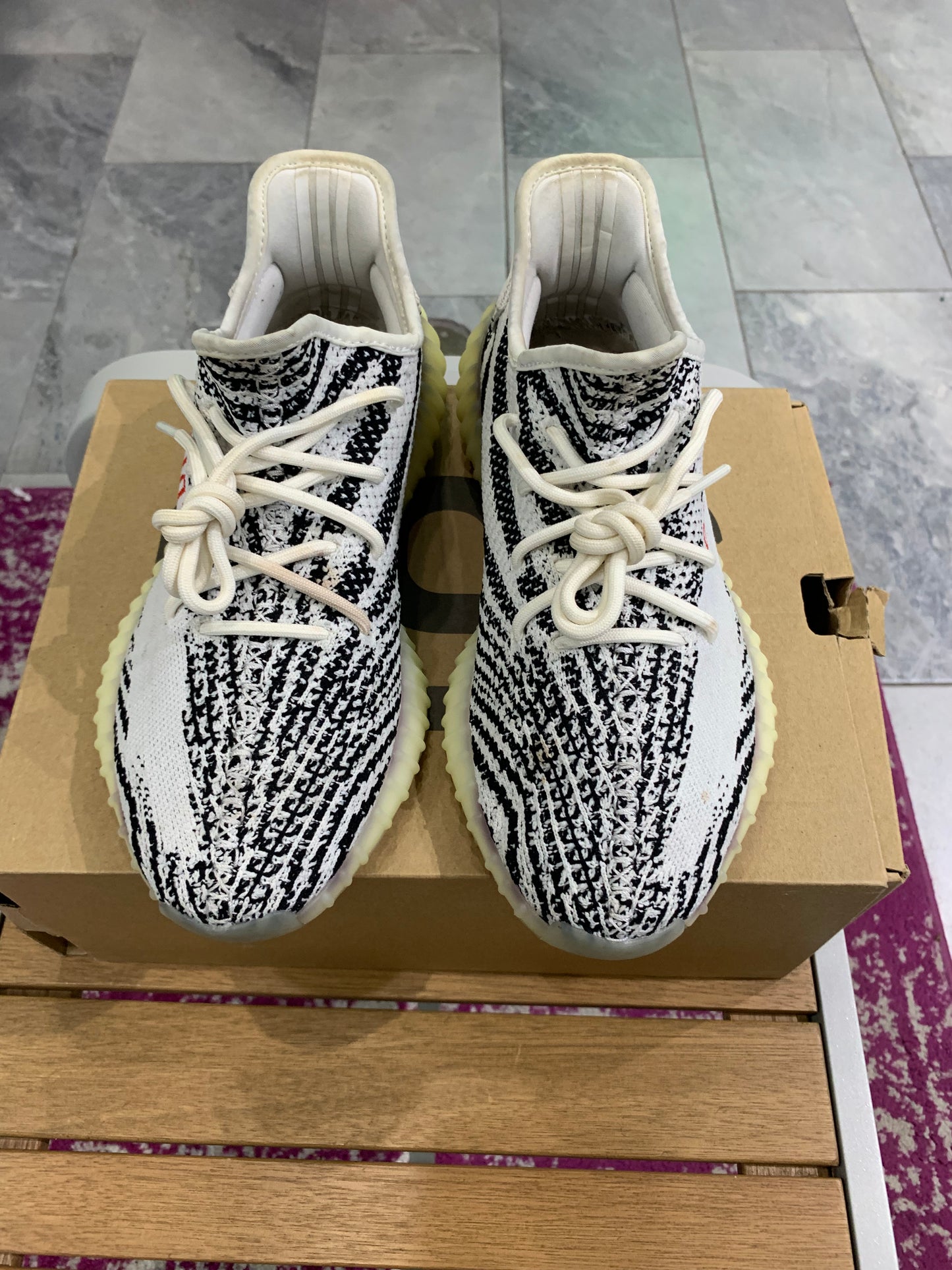 Yeezy Boost 350 Zebra (USED)