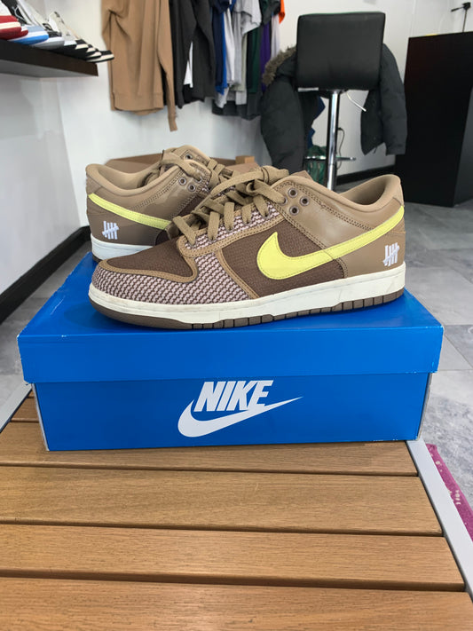 Nike Dunk Low Undefeated Canteen (USED)