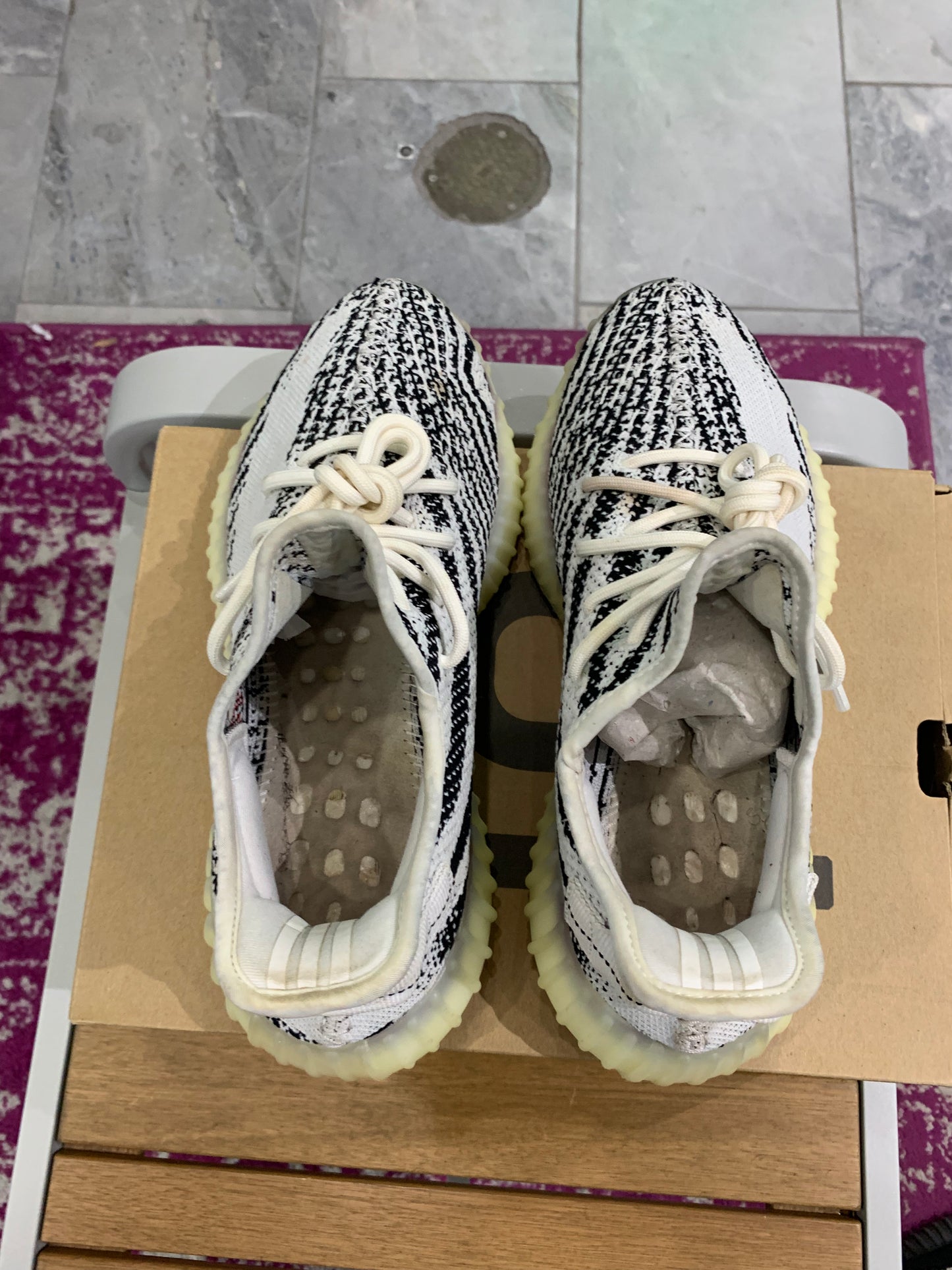 Yeezy Boost 350 Zebra (USED)