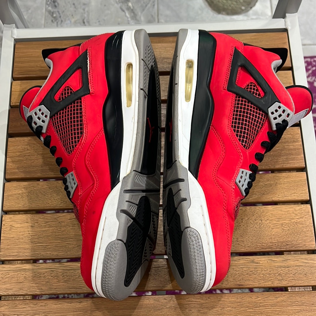 Air Jordan 4 Toro Bravo  (USED)