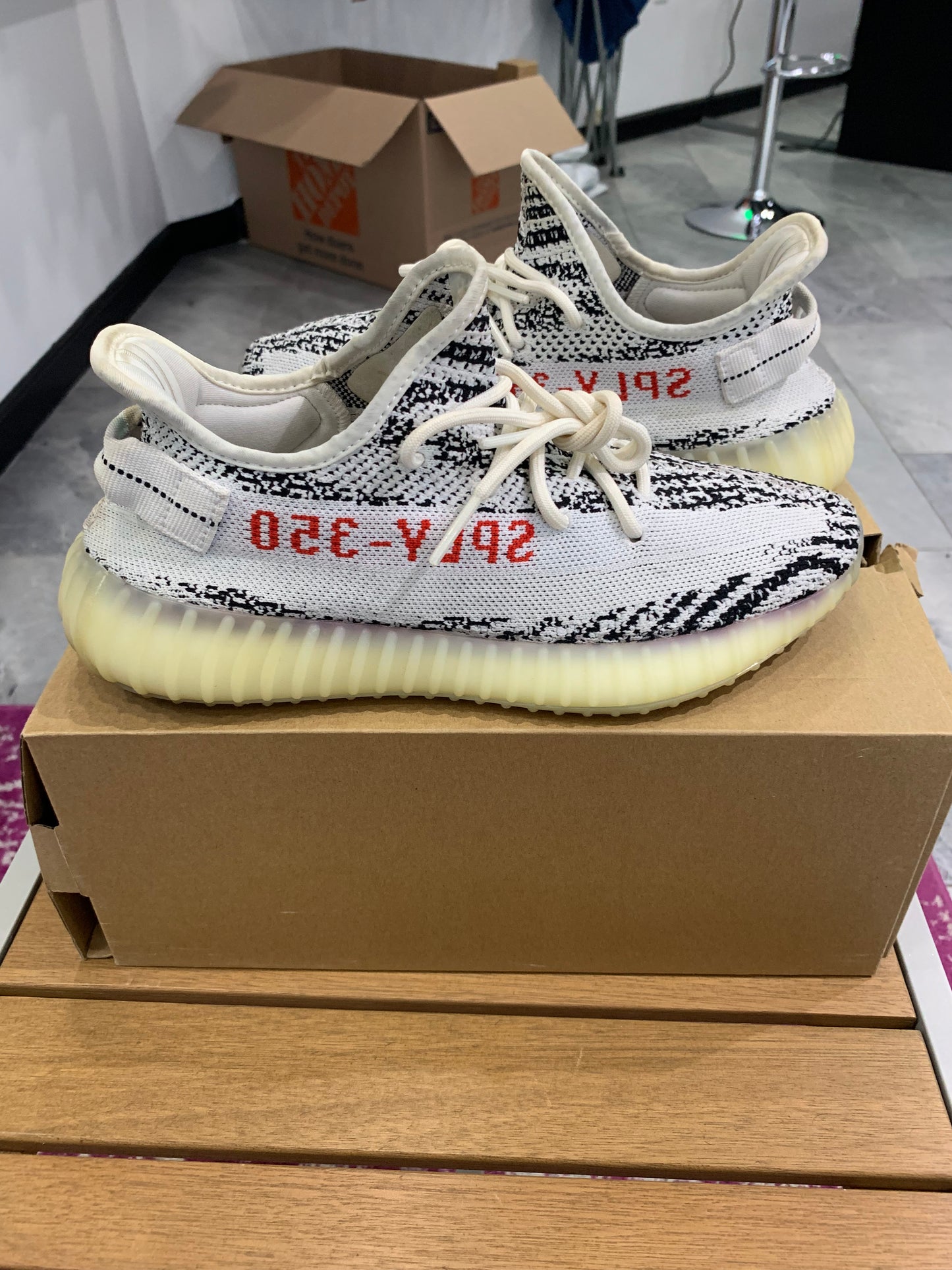 Yeezy Boost 350 Zebra (USED)