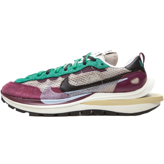 Nike VaporWaffle Sacai Villain Red Neptune Green
