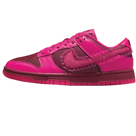 Nike Dunk Low Valentine Day